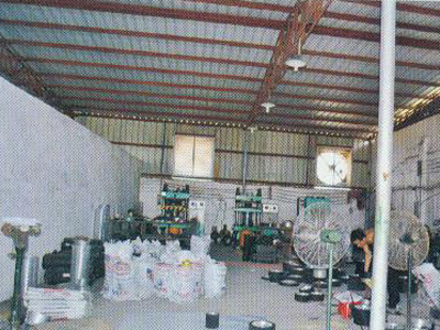 铝芯胶轮加工车间